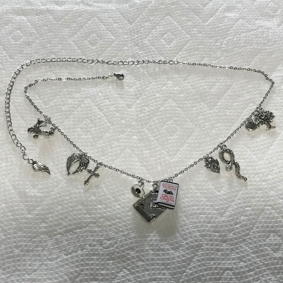 Good Omens Neil Gaiman Terry Pratchett Handmade Literature Necklace, Book Cover - Picture 12 of 16